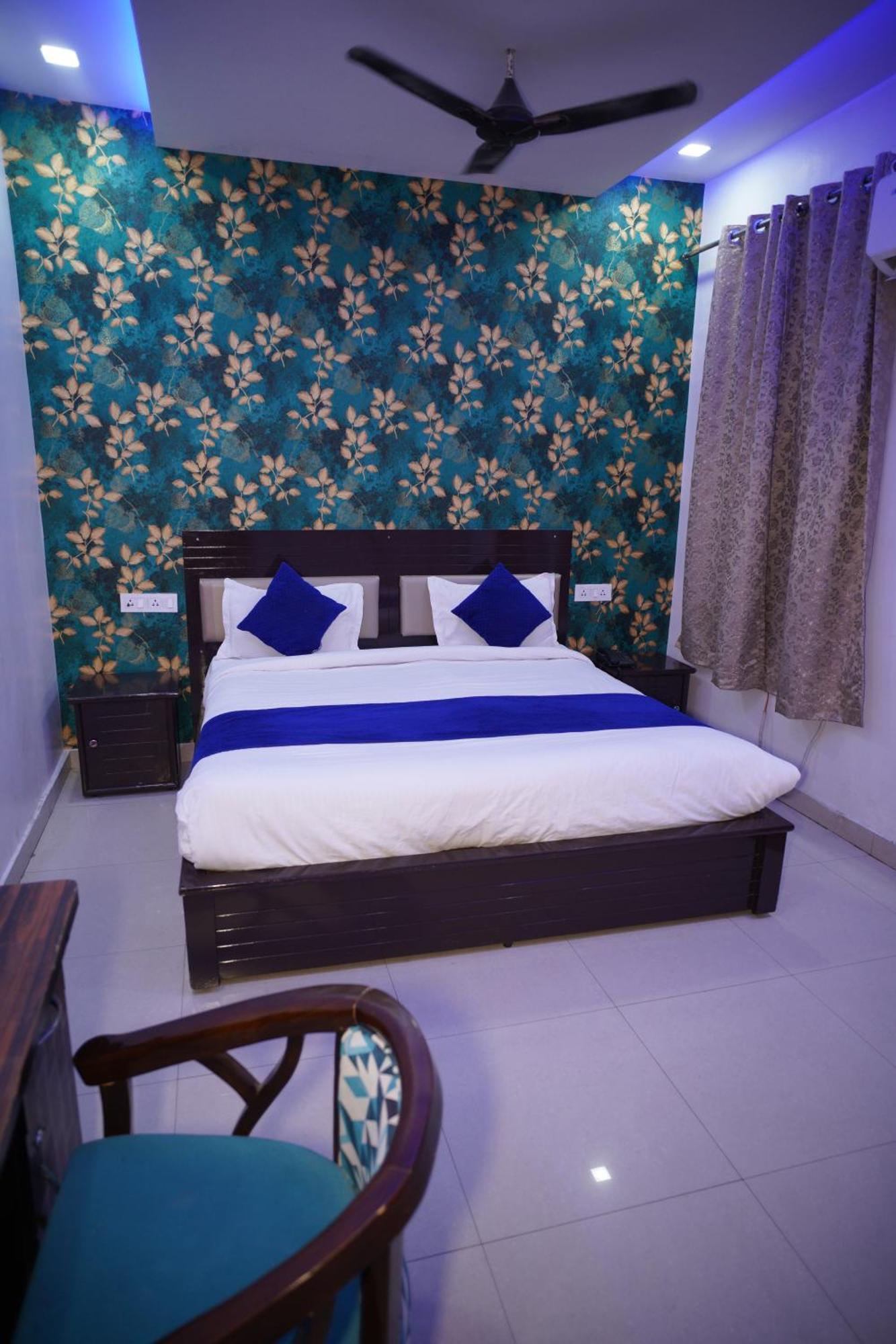Blue Sky Hotels And Banquet Kanpur Exterior foto